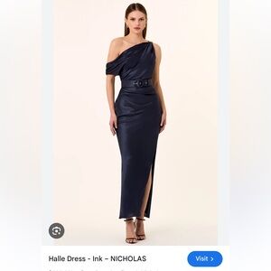 Nicholas
Halle Silk-Blend Dress Brand New with tags size:2